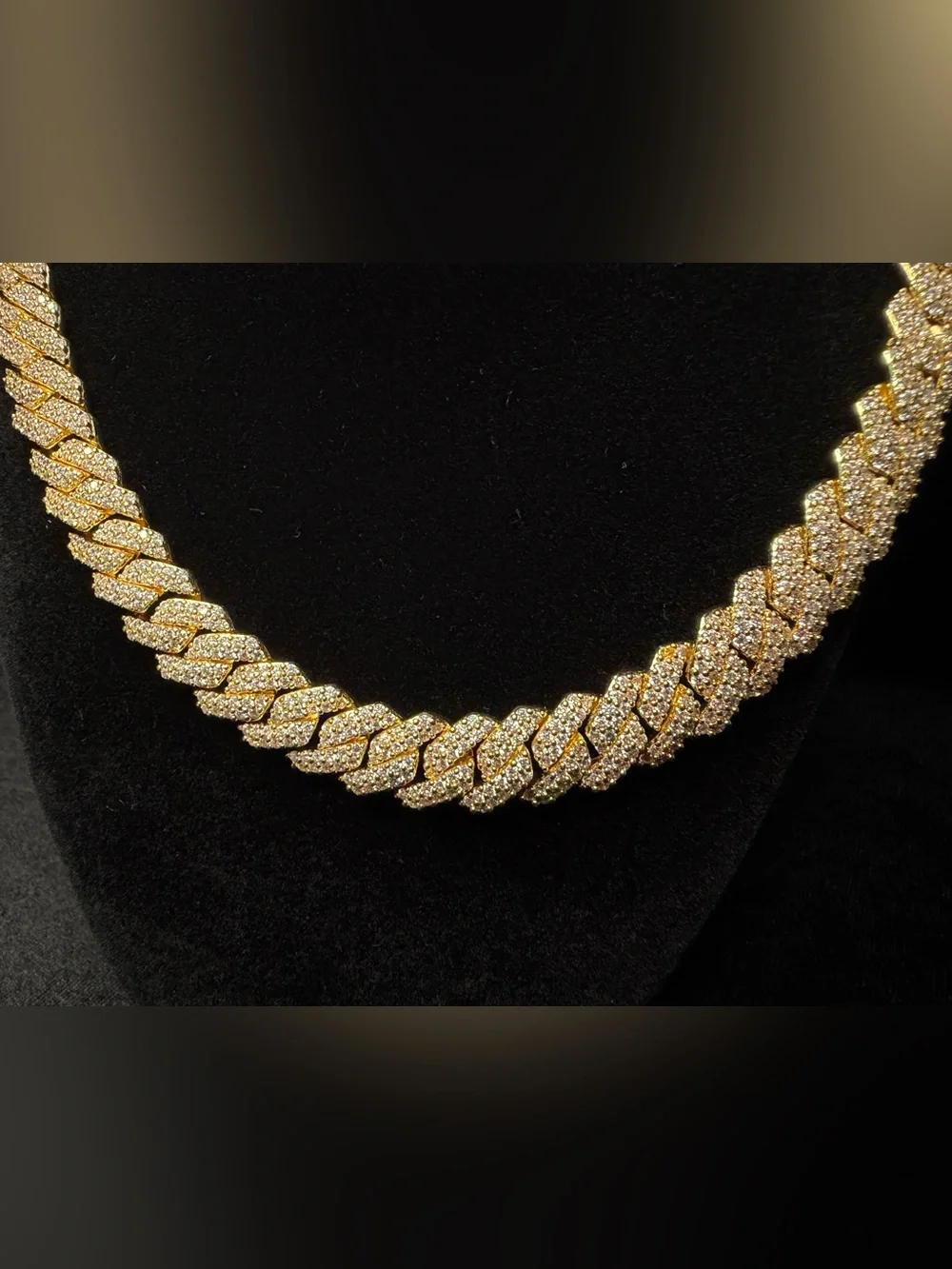 14K Stamped Gold Finish AAA CZ Iced Out Cuban Link 21in 12MM Chain Lock Box